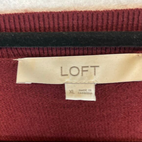 LOFT Women’s Sweater XL Burgundy Deep V-Neck Long Sleeve Oversized Knit Soft - Picture 4 of 10